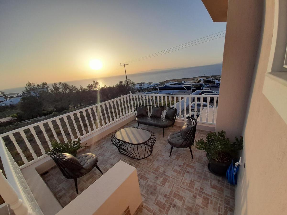 Villa Amarie House With Sea View & Sunset View à Oia  Extérieur photo